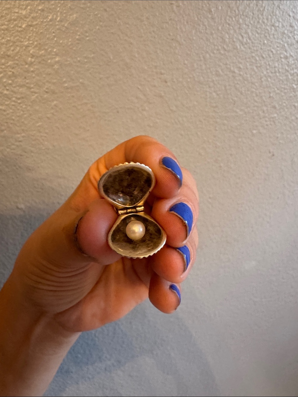 James Avery Silver Shell Charm Pendant - Picture 2 of 6